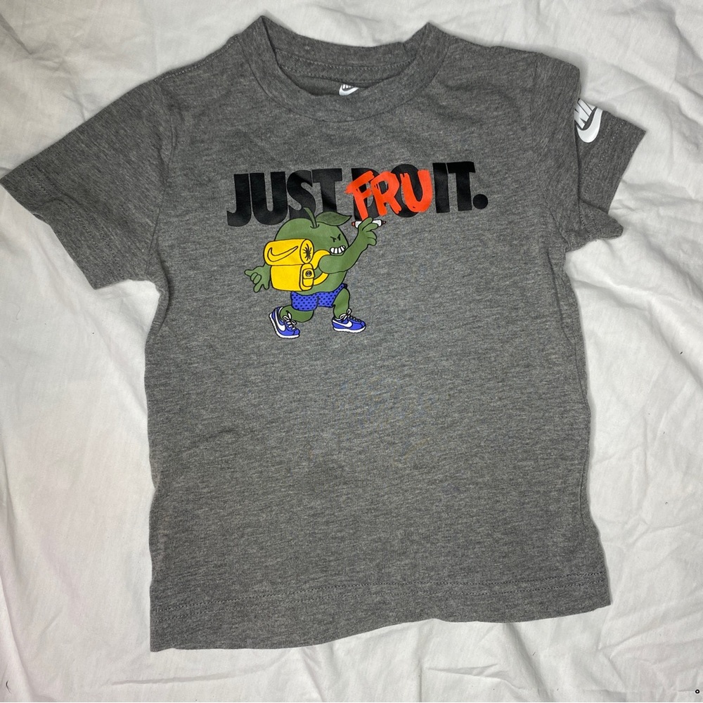 Nike 3T Short Sleeve Shirt